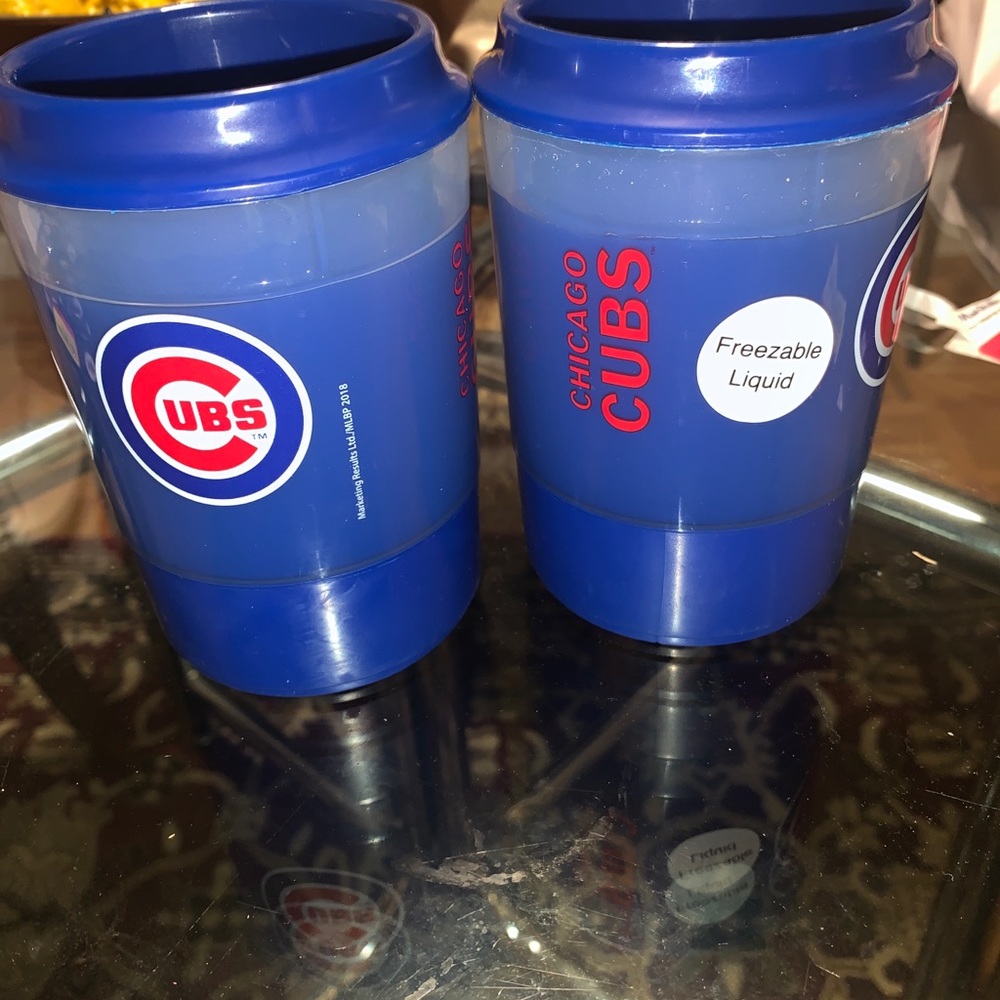 Chicago Cubs freezable liquid cups